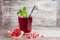 Benefits of Pomegranates & Pomegranate Juice